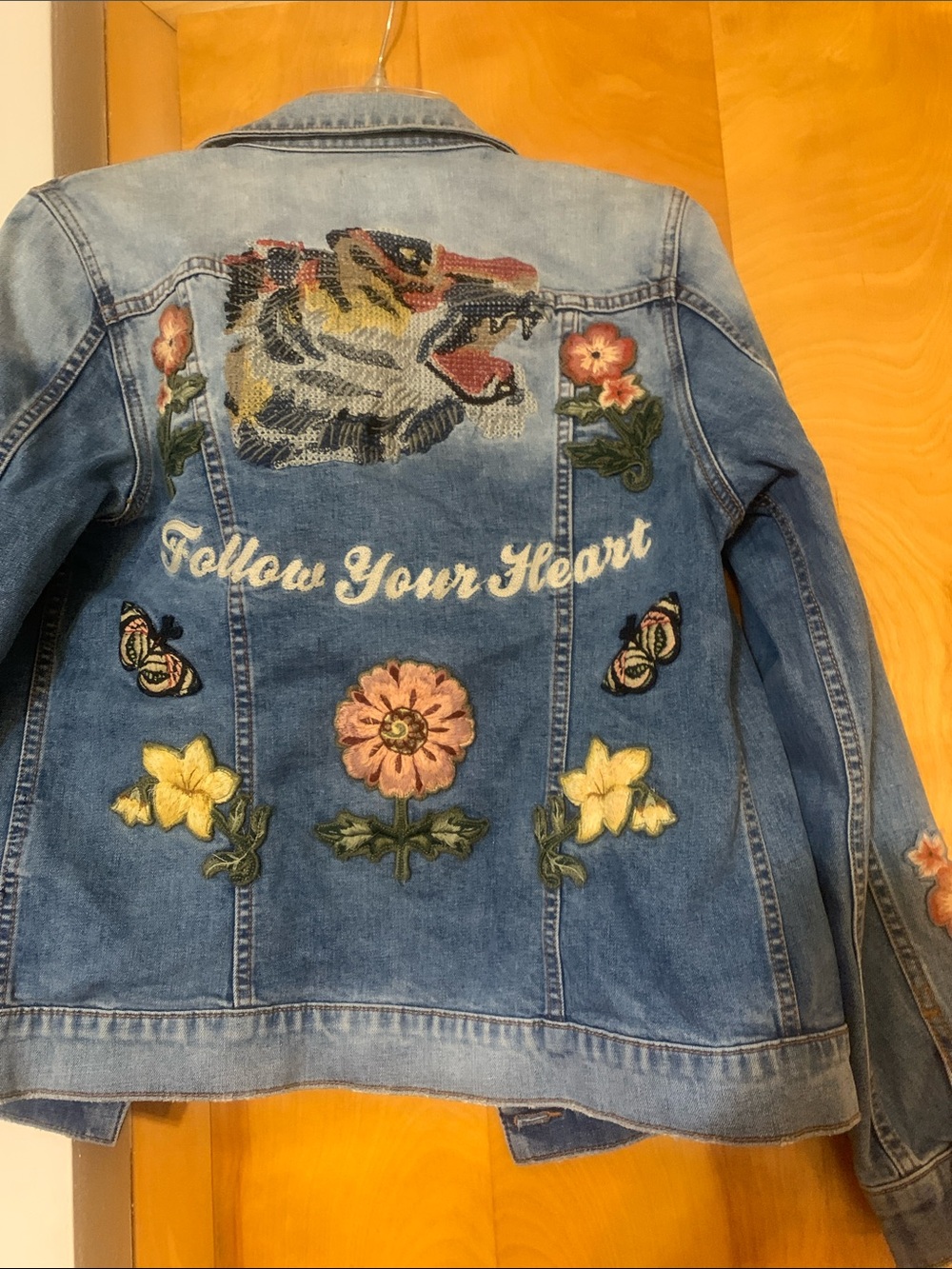 Blue Jean jacket. Tote 4 - Picture 7 of 9